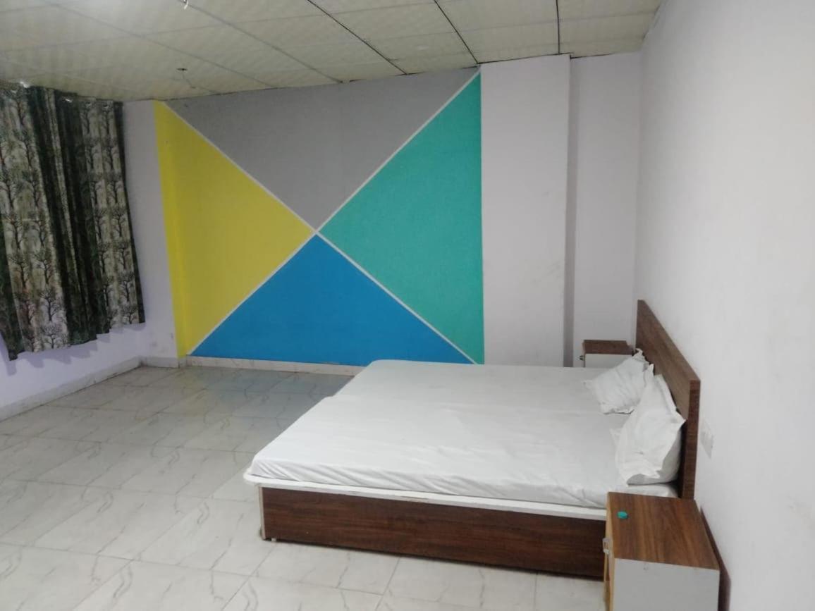 Hotel O The Paris Hotel Palwal Zewnętrze zdjęcie